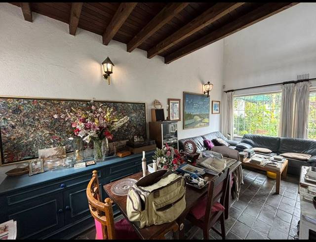 3 BEDROOM HOUSE FOR SALE IN EAST TOWN